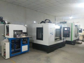 精焊科技cnc數(shù)控機(jī)床車間