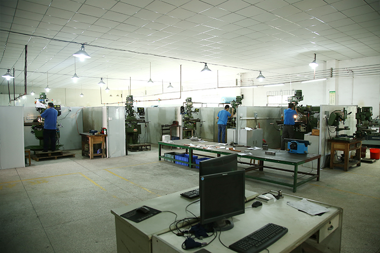 精焊銑床車(chē)間